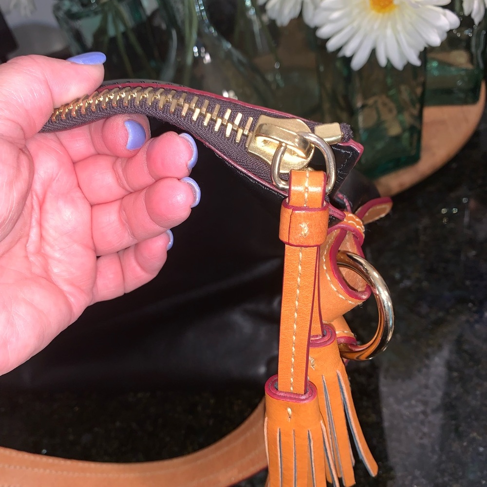 AUTHENTIC DOONEY & BOURKE - Picture 14 of 15
